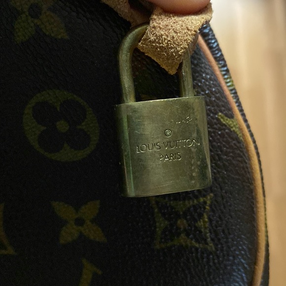 Louis Vuitton Speedy 35 AUTHENTIC - Picture 9 of 16